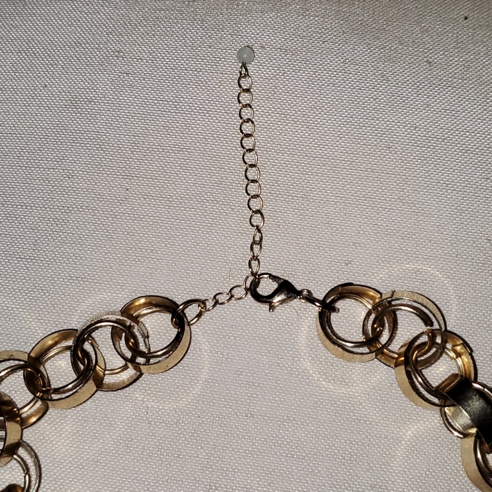 Necklace - Picture 3 of 6